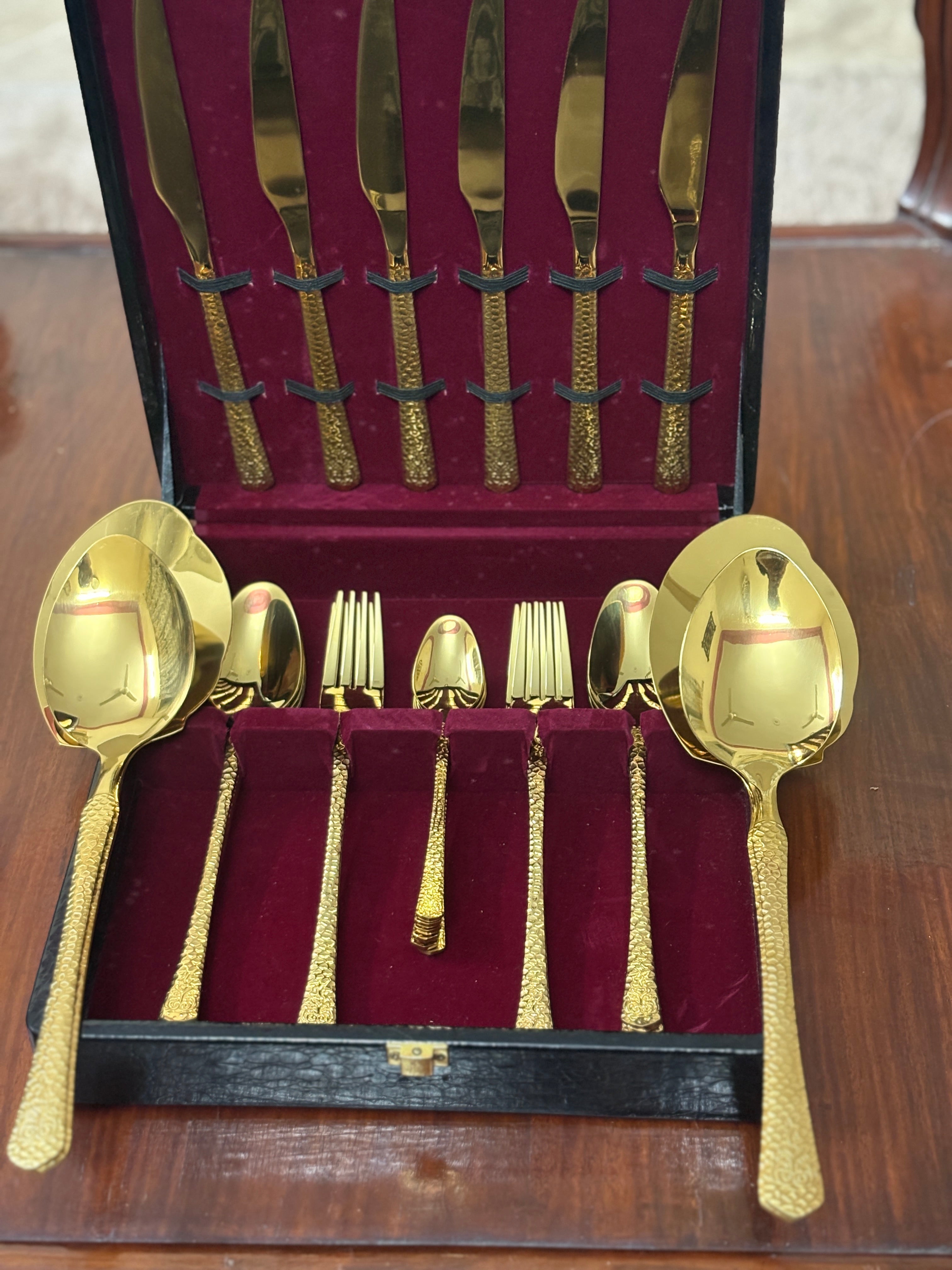 Gold Cutlery Set
